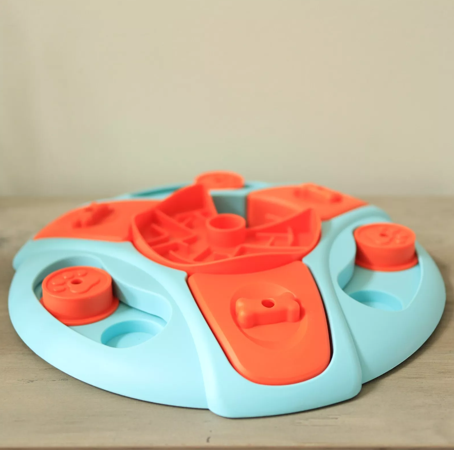 Brain-Engaging Dog Puzzles for Enhanced Cognitive Play